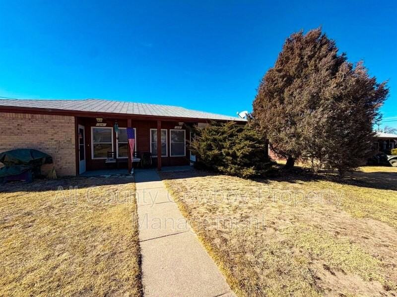 212 Norma Ct - Photo 2 of 10