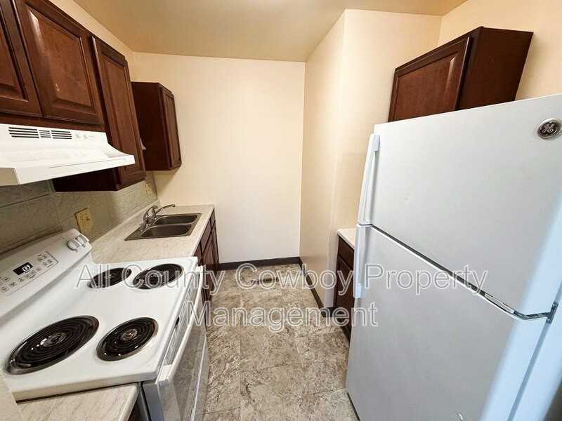 212 Norma Ct - Photo 5 of 10