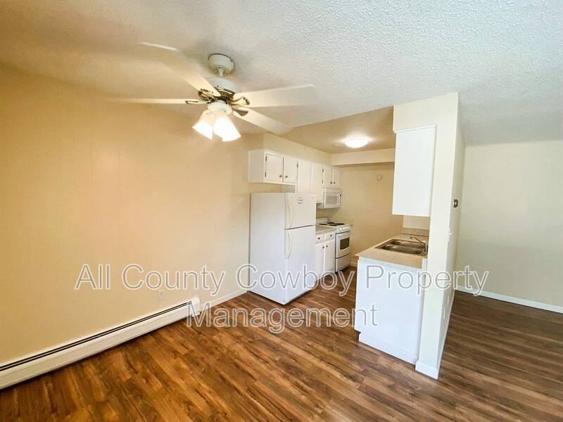 1516 E Grand Ave #101 - Photo 4 of 7