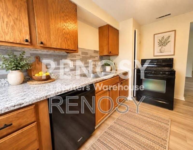 228 1st St - Photo 3 of 14