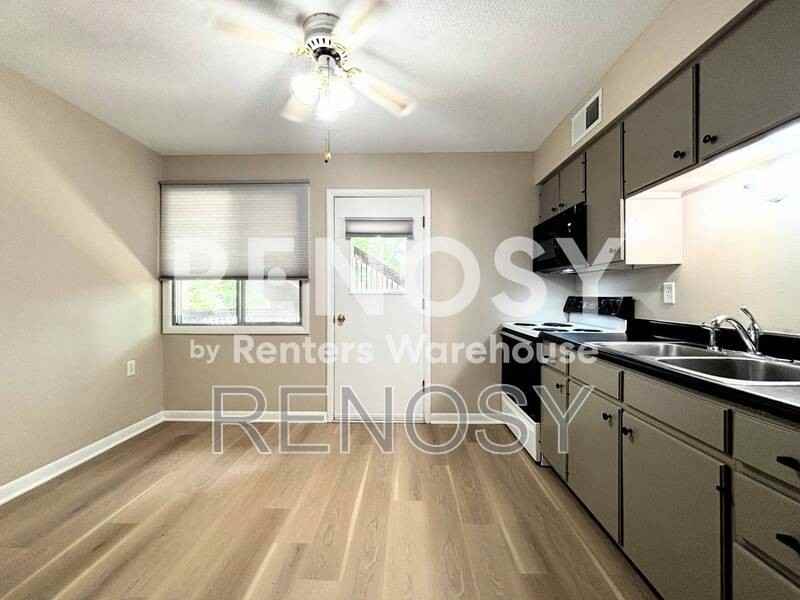 4211 65th St #4 - Photo 7 of 16