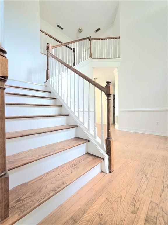 3385 Wellbrook Dr - Photo 2 of 18