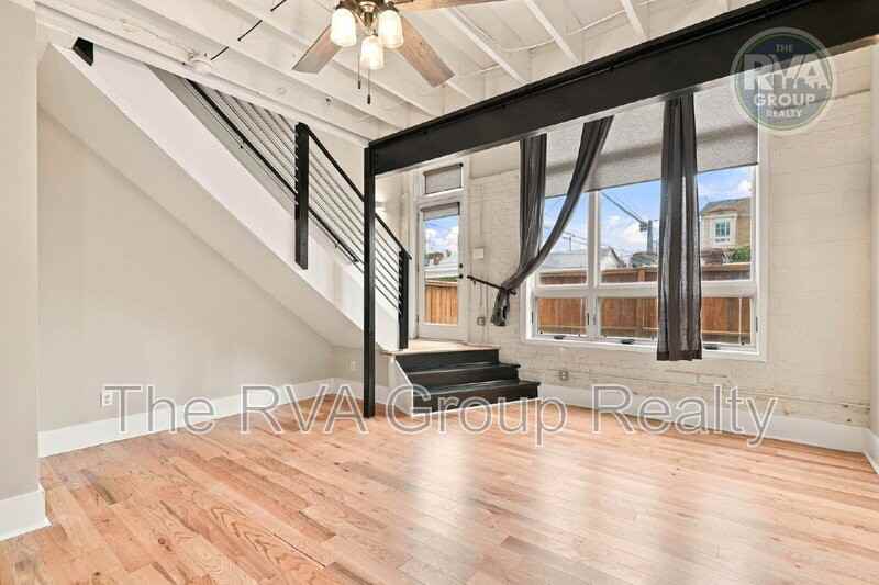 1708 W Cary St #8 - Photo 3 of 19