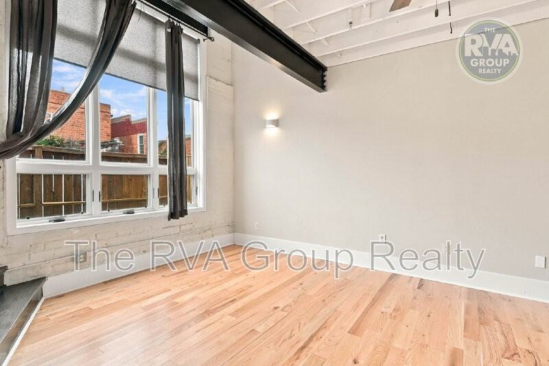 1708 W Cary St #8 - Photo 5 of 19