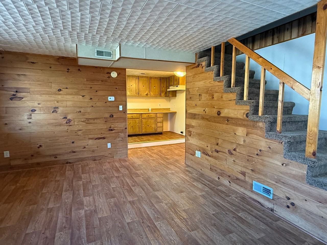 2506 Elizabethton Highway - Photo 4 of 31