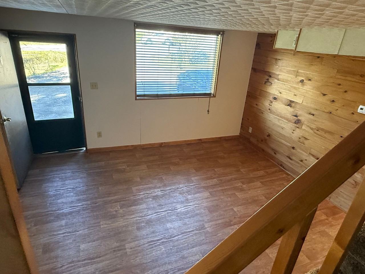 2506 Elizabethton Highway - Photo 6 of 31