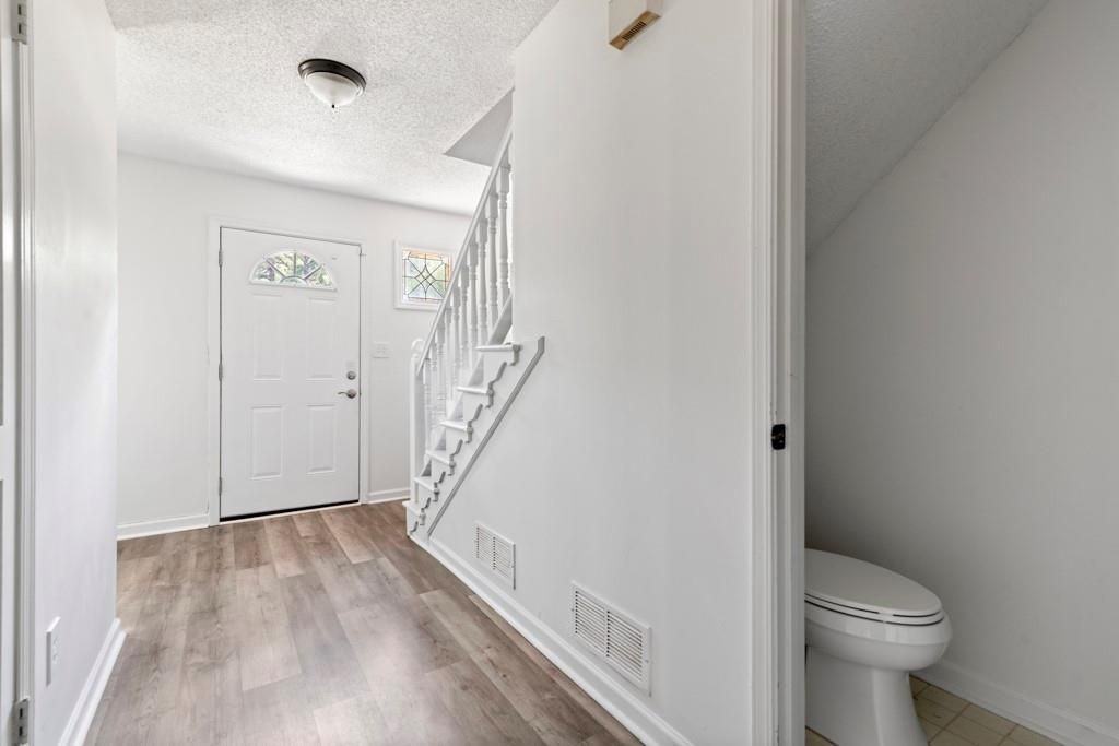 7169 Williamsburg Dr - Photo 4 of 17