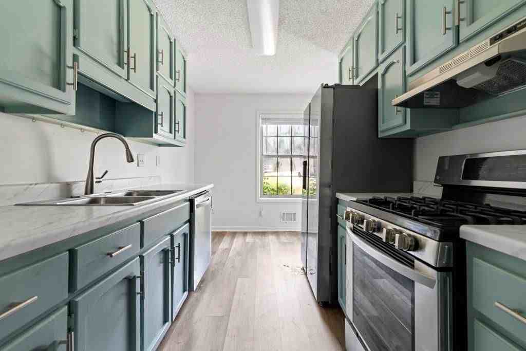 7169 Williamsburg Dr - Photo 6 of 17