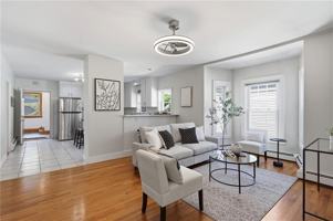 featured image of 179 Transit St ##2