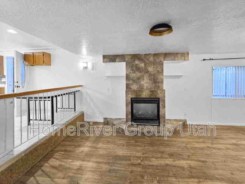 4785 S Bayport Way - Photo 3 of 18