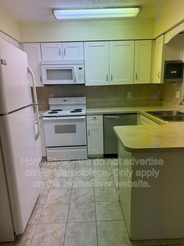 3357 Dexter Dell Se - Photo 4 of 11