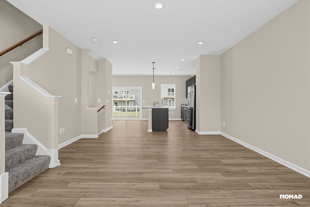 8772 Whitman Dr - Photo 2 of 22