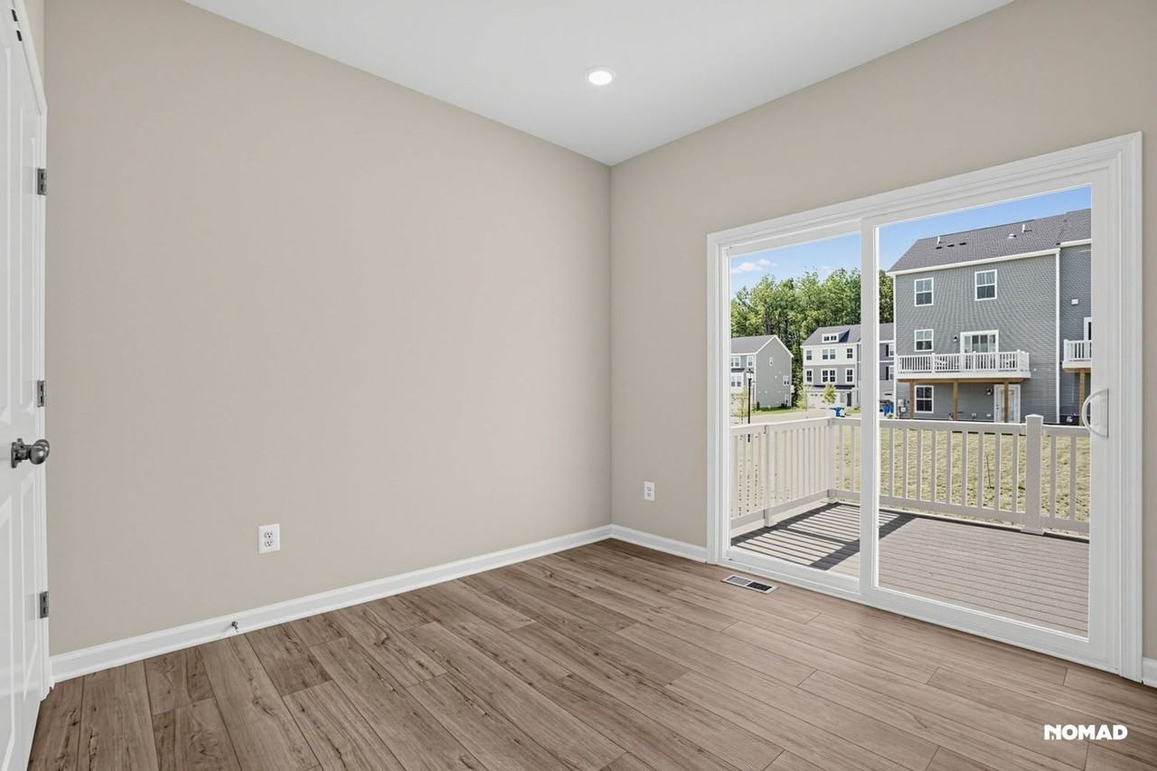 8772 Whitman Dr - Photo 6 of 22