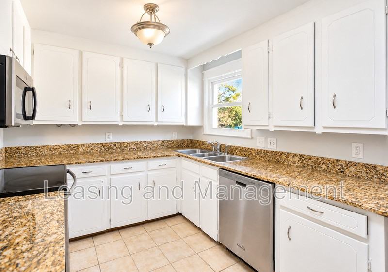 4949 Durant Ave - Photo 6 of 19