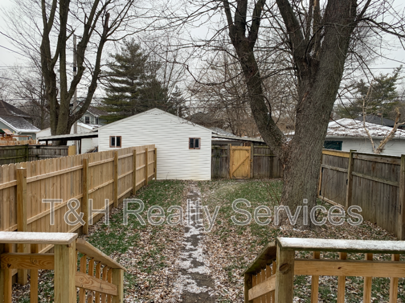 4728 N College Ave - Photo 6 of 24