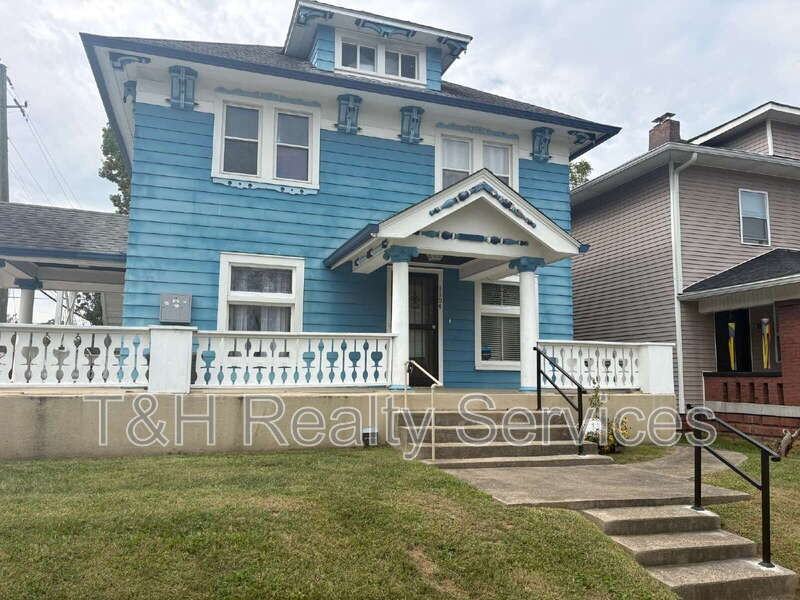 1104 N Oakland Ave - Photo 4 of 21