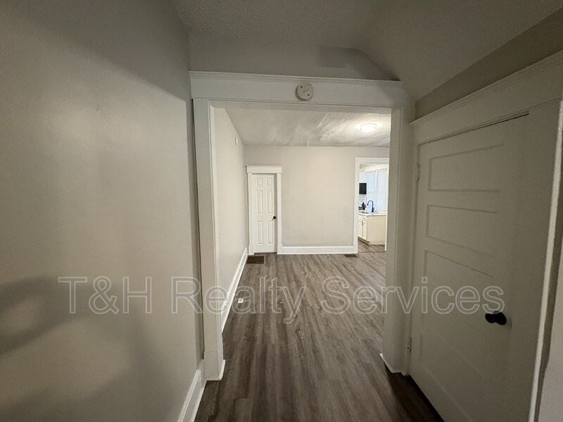 3132 N Park Ave - Photo 7 of 24