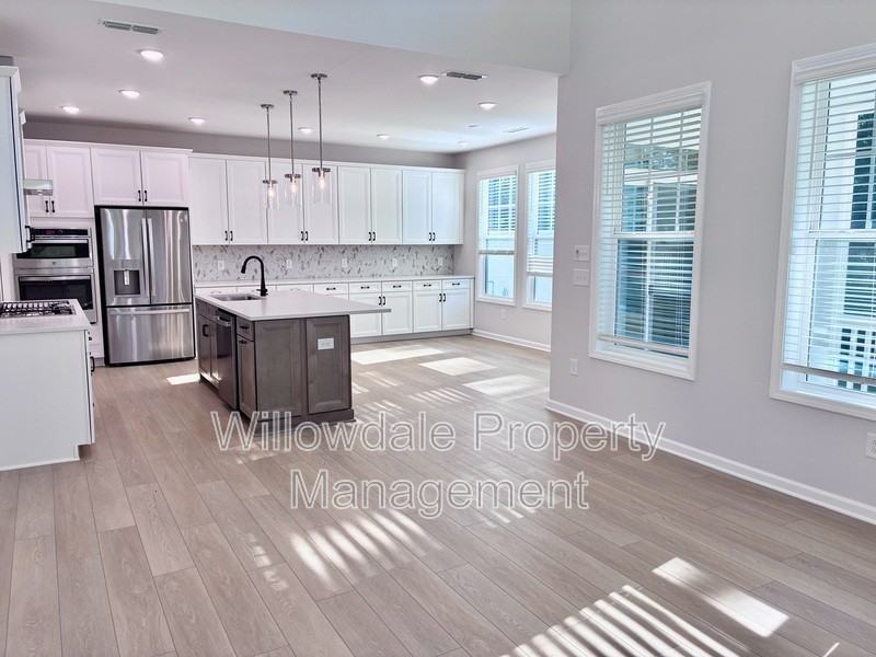 3147 Mission Olive Pl - Photo 5 of 28