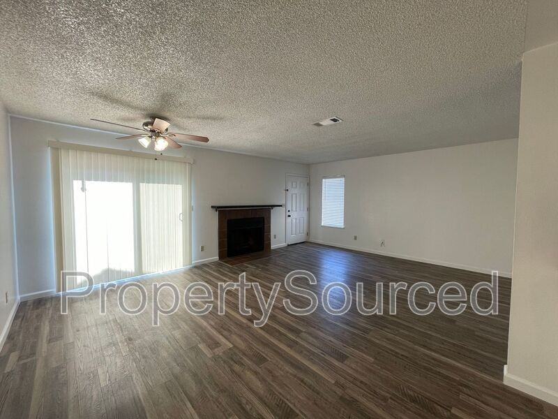 1296 Spruce Ln #22 - Photo 4 of 21