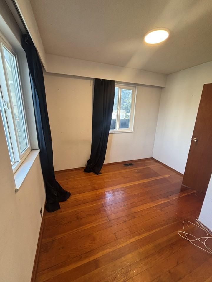 W 20th Ave - Photo 5 of 16