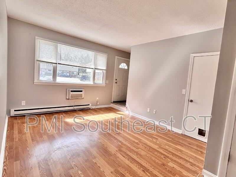98 Canterbury Rd #F - Photo 3 of 13