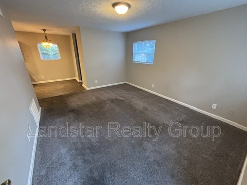 4720 Granada Dr - Photo 3 of 31