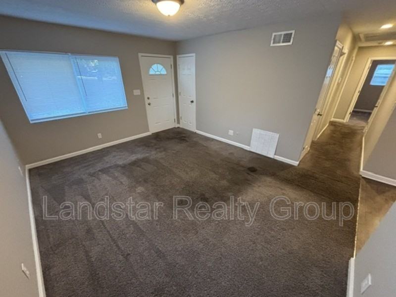 4720 Granada Dr - Photo 5 of 31