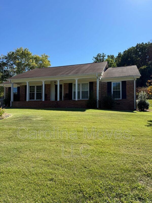 4597 Coach Hill Dr - Photo 2 of 39