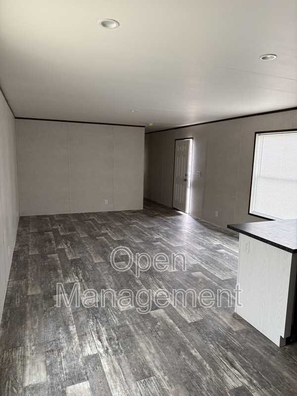 2 Willowhaven Ct #2 - Photo 2 of 11