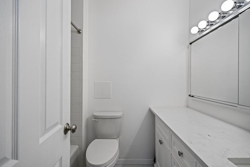 7004 Jfk Blvd E - Photo 7 of 13