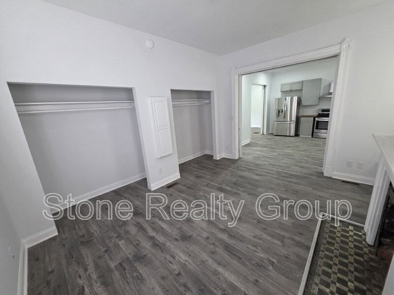1203 S 7th St - Photo 6 of 25