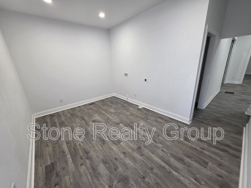 1203 S 7th St - Photo 7 of 25