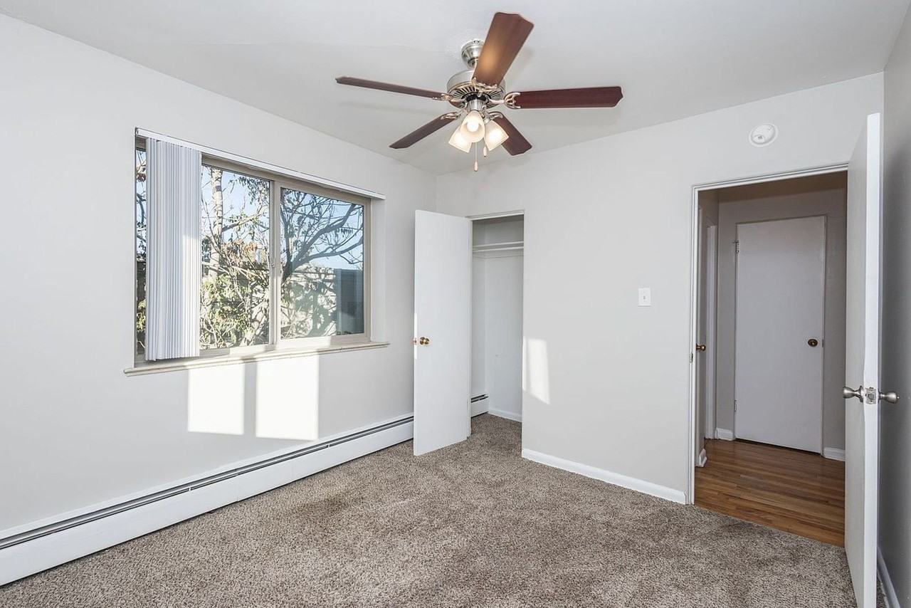 NEWLY REMODELED APARTMENTS IN DENVER - Photo 2 of 6