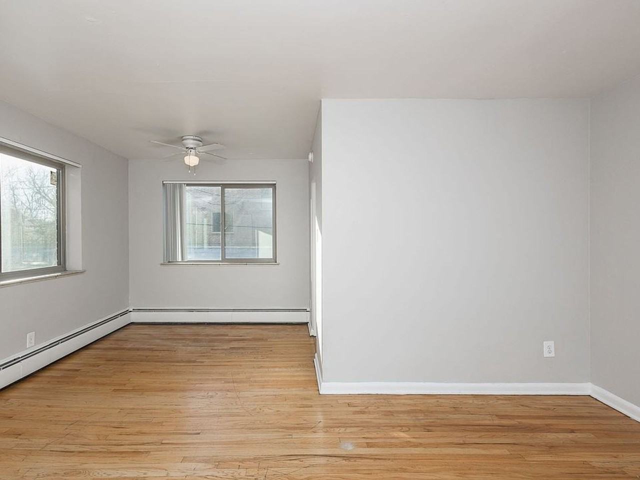 NEWLY REMODELED APARTMENTS IN DENVER - Photo 5 of 6