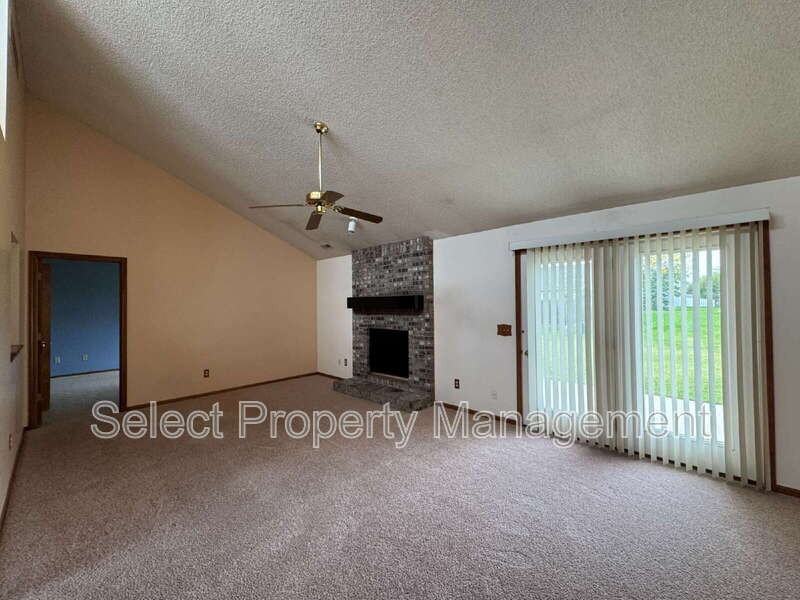 1309 Misty River Dr - Photo 2 of 20
