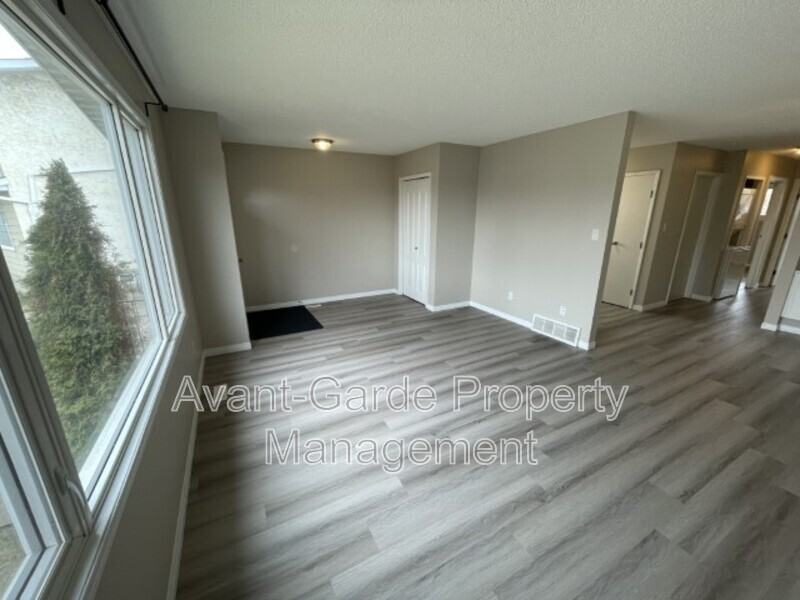 3003 131 Ave Nw - Photo 3 of 20
