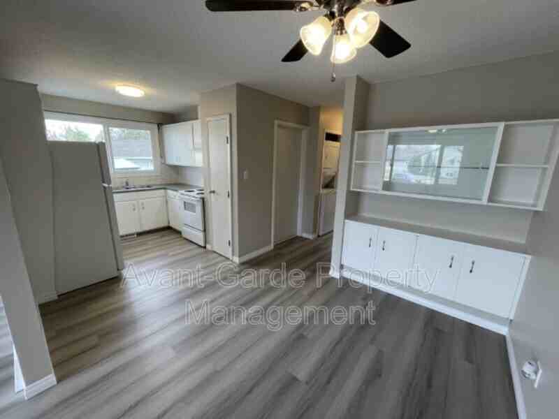 3003 131 Ave Nw - Photo 6 of 20