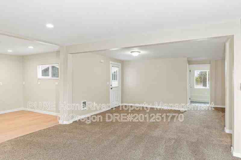 10806 Ne Prescott St #1 - Photo 3 of 22