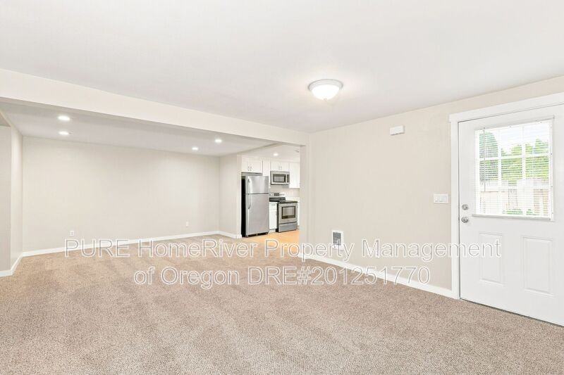 10806 Ne Prescott St #1 - Photo 4 of 22