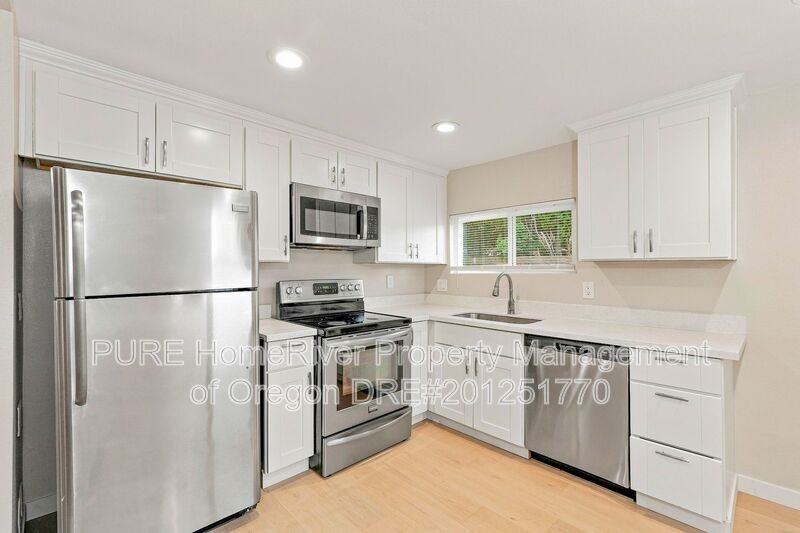 10806 Ne Prescott St #1 - Photo 7 of 22