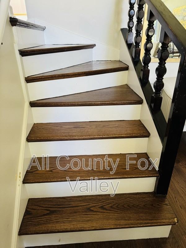 1370 Arbor Ave - Photo 5 of 24