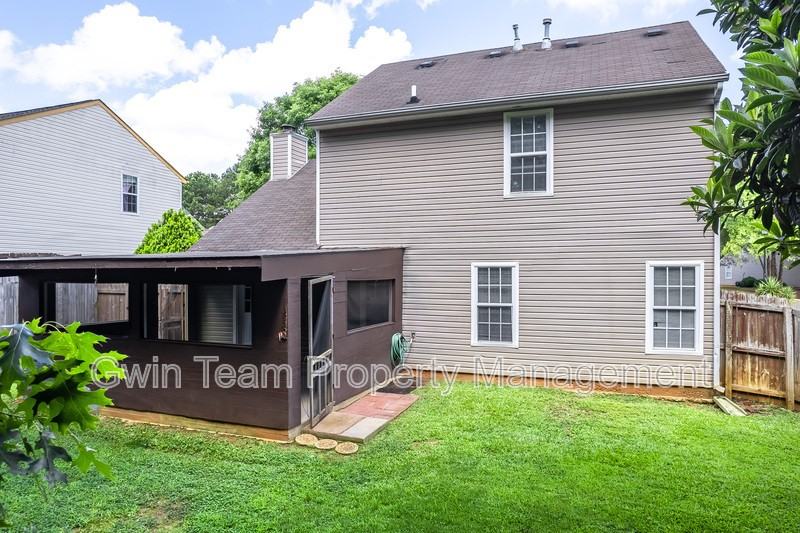 2997 Sentinel Pkwy - Photo 3 of 9