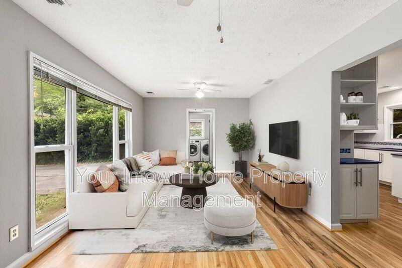 2959 Westbury Dr - Photo 3 of 12