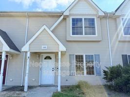 featured image of 1103 Laurel Ct