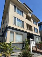 featured image of 146 Grand Ave
