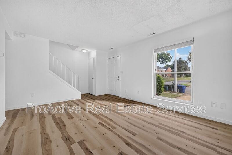 1686 Madison Ave - Photo 2 of 20