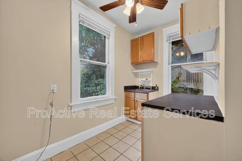 833 Baldwin Ave - Photo 6 of 16