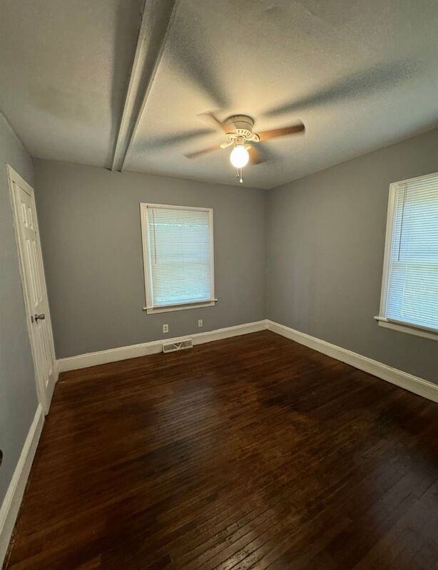 1354 Bethel Rd - Photo 4 of 7