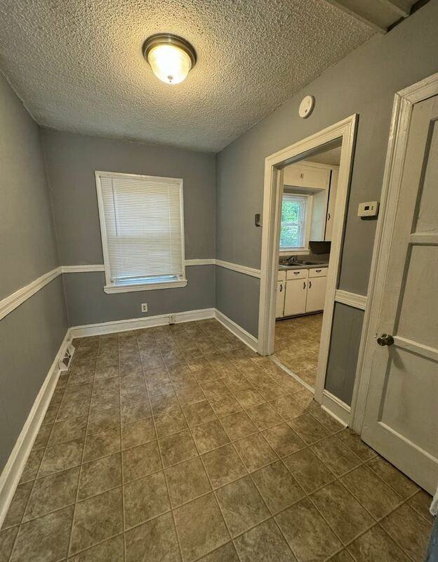 1354 Bethel Rd - Photo 6 of 7