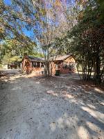 featured image of 19 W Patricia Dr